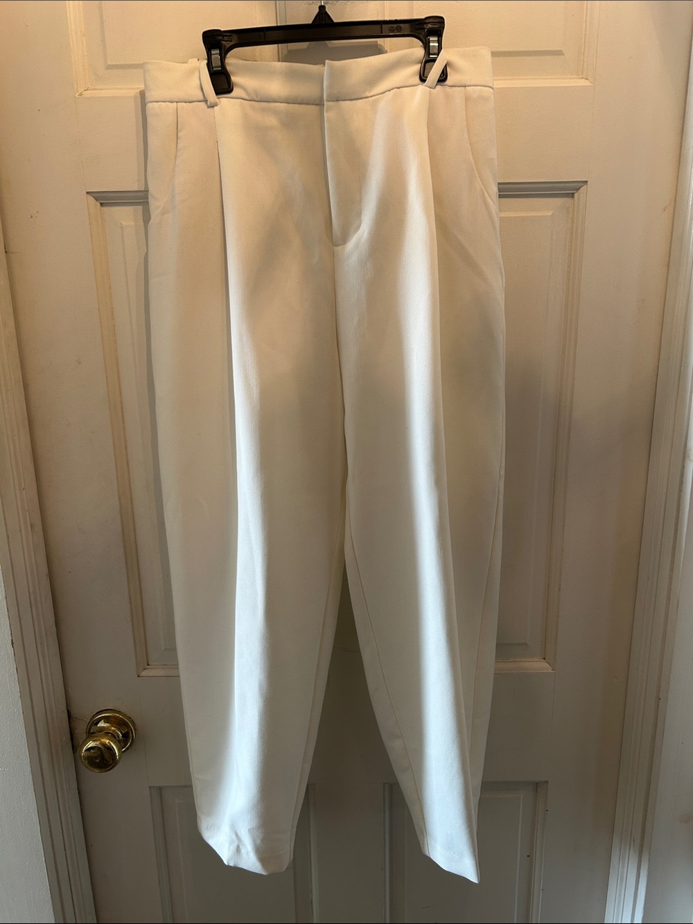 Zara Cream Cropped Pleat-Front Trousers NWOT